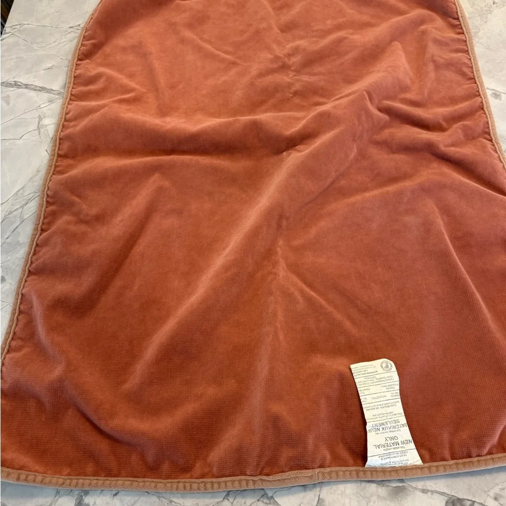 Bowsers Pet Products Luxury Blanket 26.5” x 36”